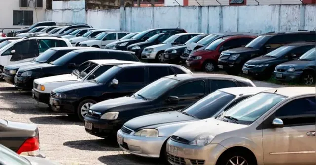 O certame reunirá mais de 80 lotes entre carros, utilitários e motocicletas

