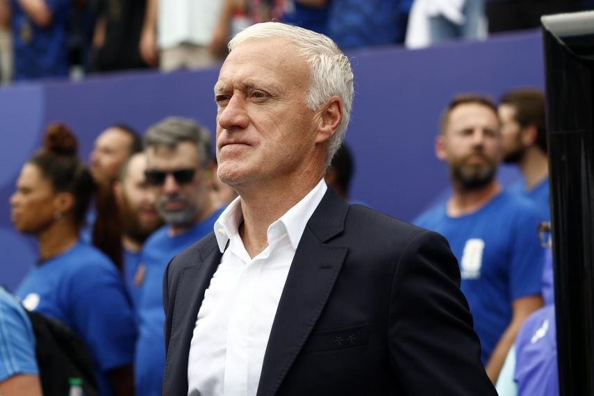 Dechamps encerra passagem pela seleção francesa - 
