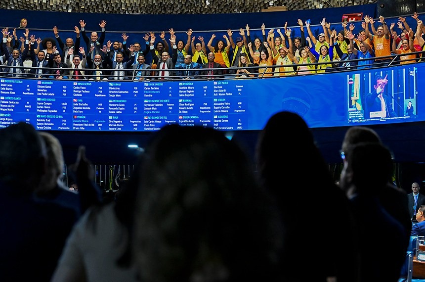 O texto recebeu 73 votos favoráveis e apenas um contrário, e agora segue para promulgação