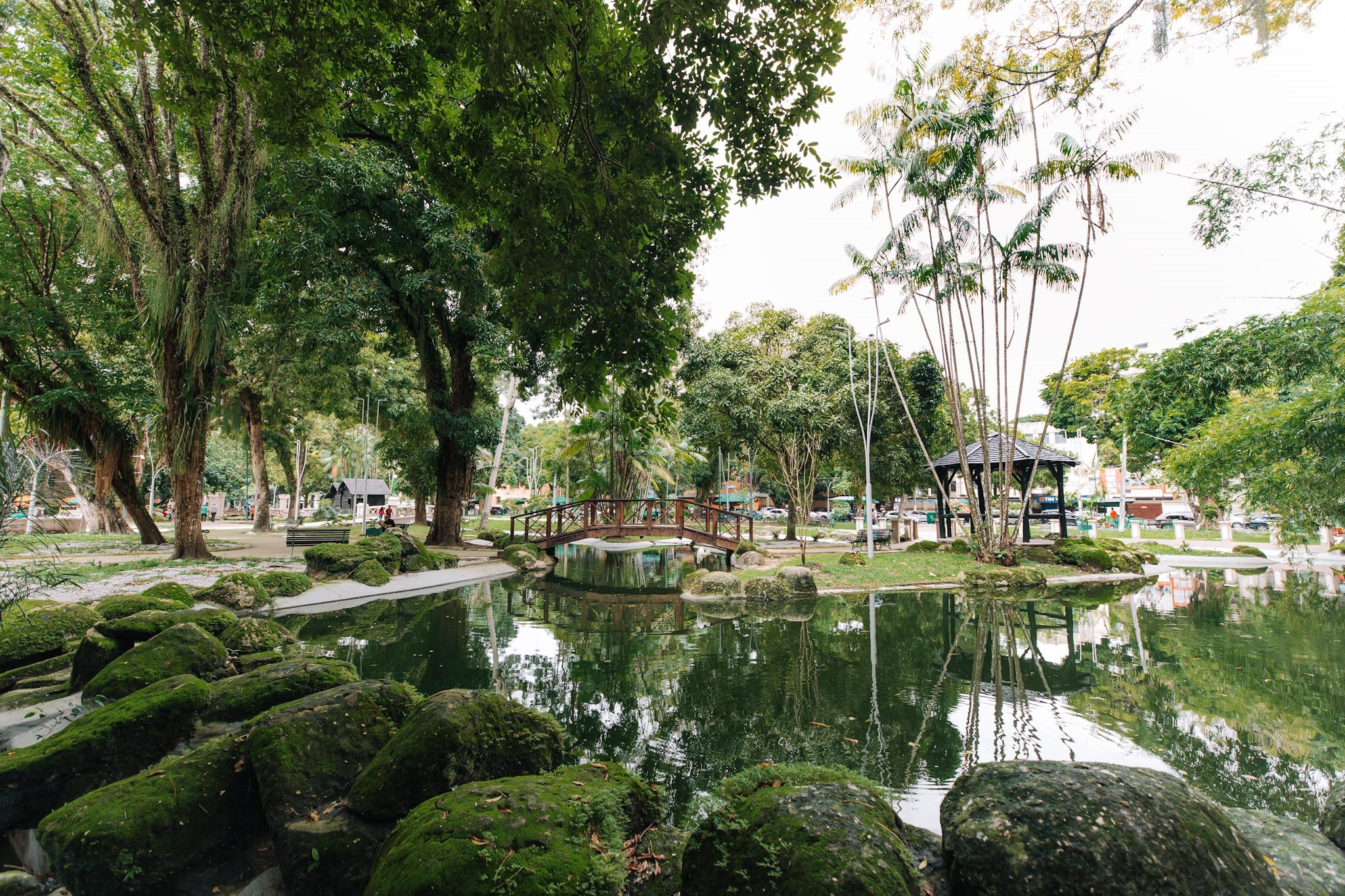 Praça Batista Campos, um dos principais cartões-postais de Belém.