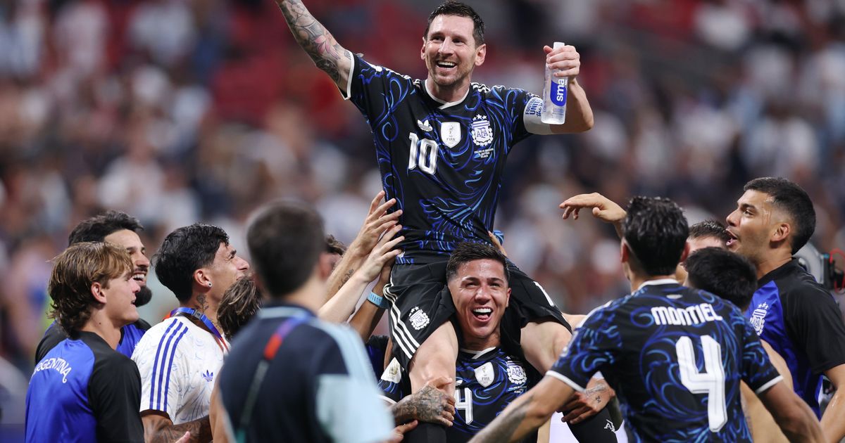 Messi carrega a Argentina para mais uma final de Copa -