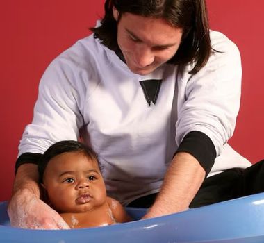 Imagem - Entenda como surgiu a icônica foto de Messi com Lamine Yamal ainda bebê