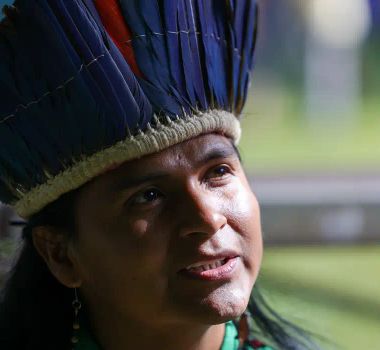 Imagem - Roupas e acessórios tradicionais agora podem ser usados em fotos de documentos oficiais