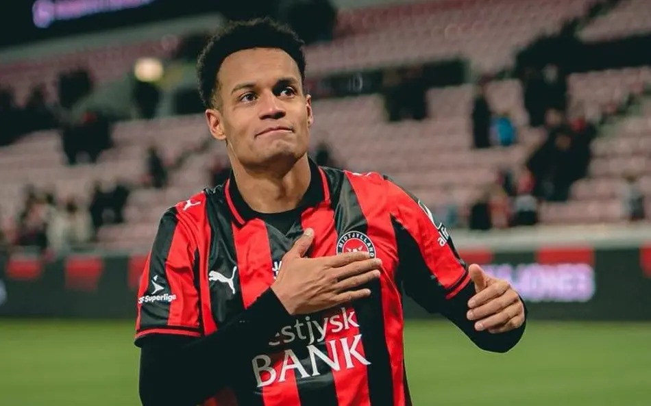 Imagem - Remo perde alvo no mercado: lateral-esquerdo acerta com o Botafogo
