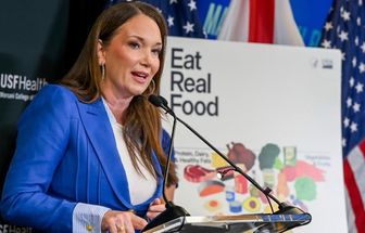 Secretária de Agricultura dos EUA celebra ‘tarifaço’ e acusa Brasil de práticas desleais