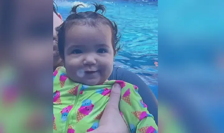 Bebê Helena, de 10 meses.