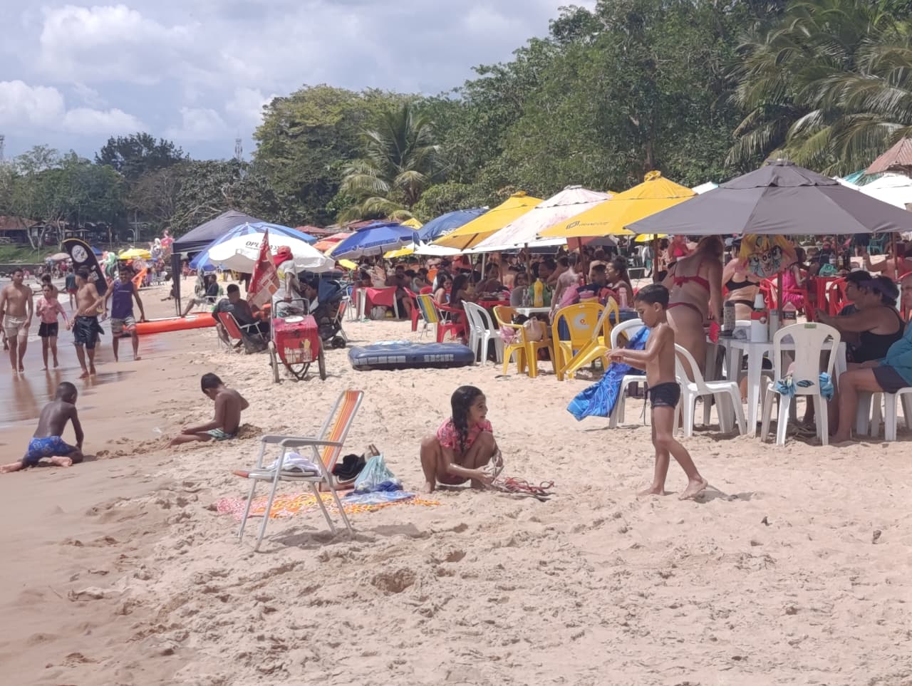 Imagem - Leia sobre praias lotadas; Vale tem presidente interino no Consad e TJPA oferece serviços jurídicos