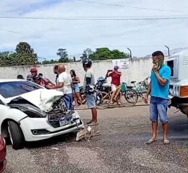 Imagem - Vídeo: acidente dificulta o trânsito na Arthur Bernardes, em Belém