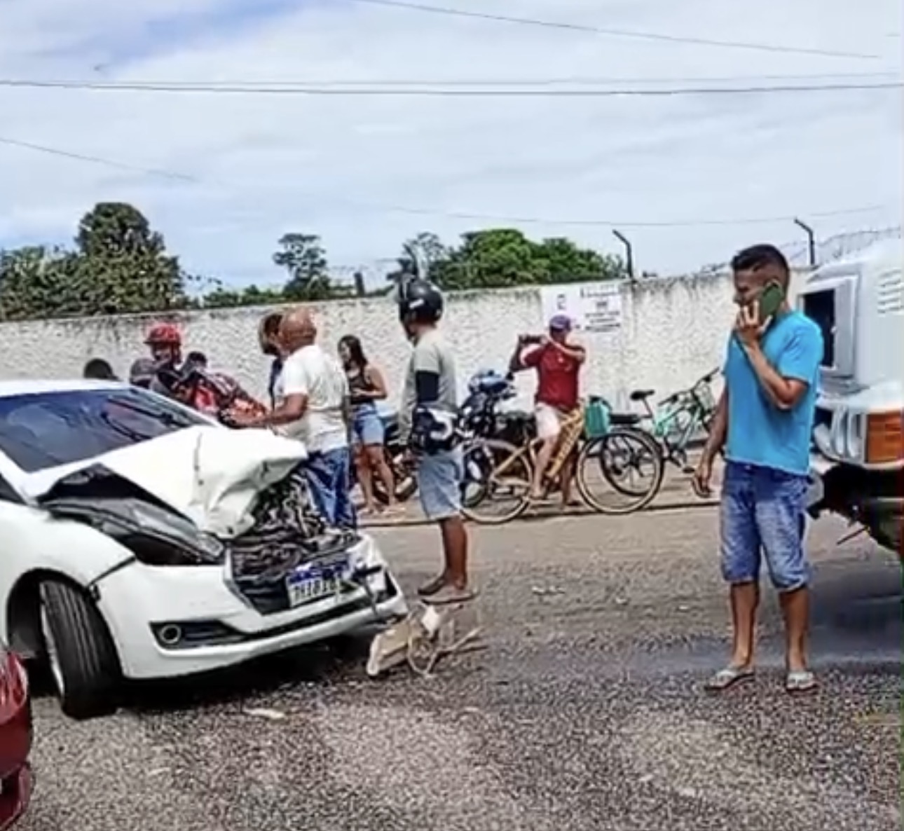 Imagem - Vídeo: acidente dificulta o trânsito na Arthur Bernardes, em Belém