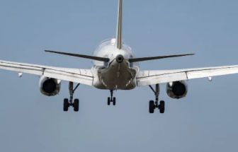 Preço do querosene de aviação dispara 57,6% em 12 meses e pressiona passagens aéreas no Brasil