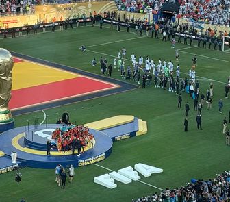 Imagem - Jornal espanhol crítica atitude da Argentina como desrespeitosa na premiação do Título Mundial