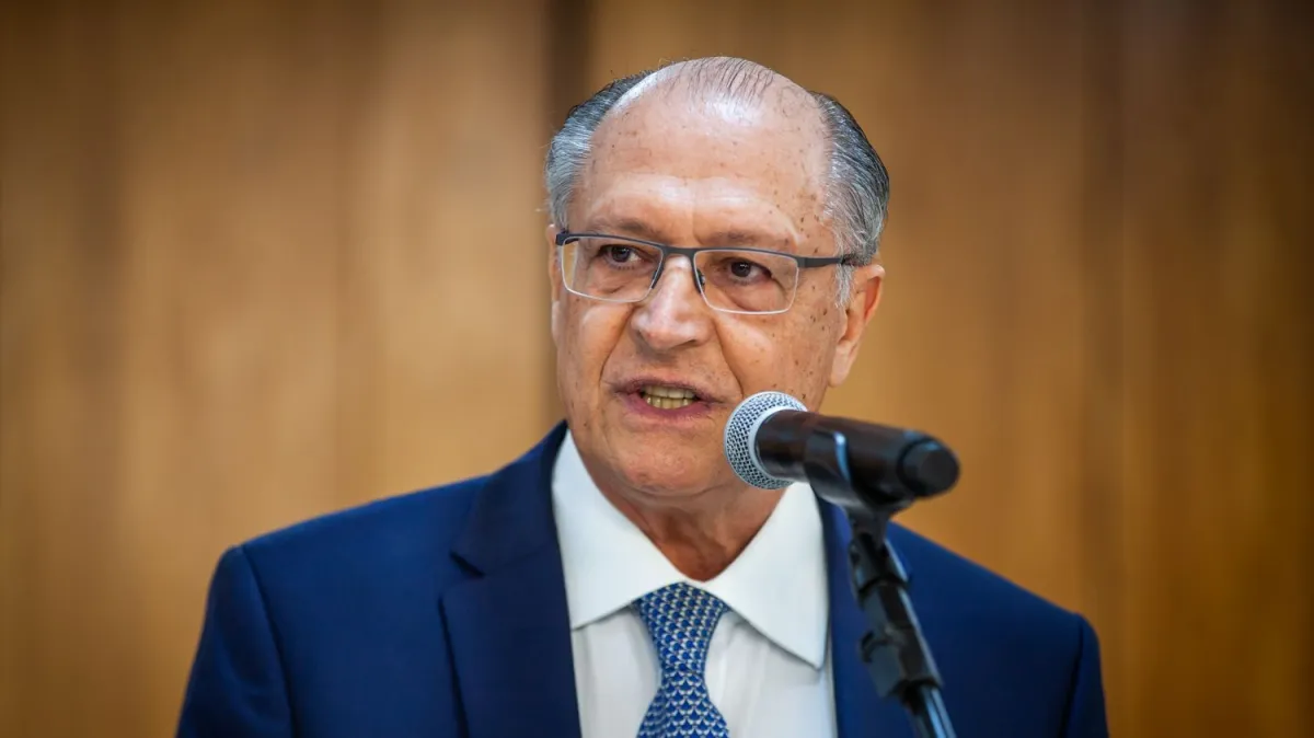 Vice-presidente e ministro Geraldo Alckmin lidera as conversas com entidades da indústria.
