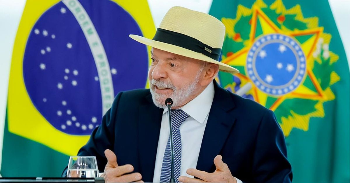 Presidente da República, Luiz Inácio Lula da Silva, durante reunião com CEO e Diretor Executivo da Stellantis, Antonio Filosa, no Palácio do Planalto, Brasília - DF.