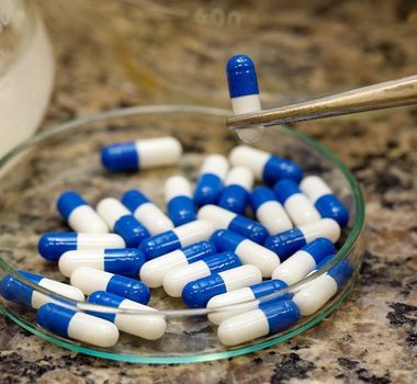 Imagem - Em vídeo viral, médica oncológica denúncia proibição de receita para medicamento de alto custo na Unimed
