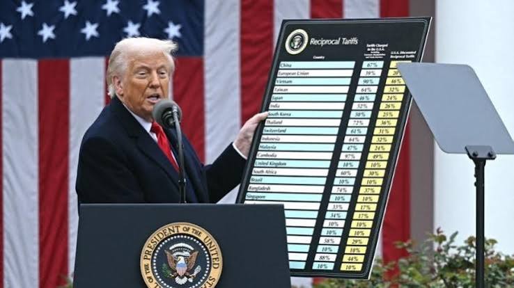 Presidente dos Estados Unidos, Donald Trump, volta a taxar o Brasil