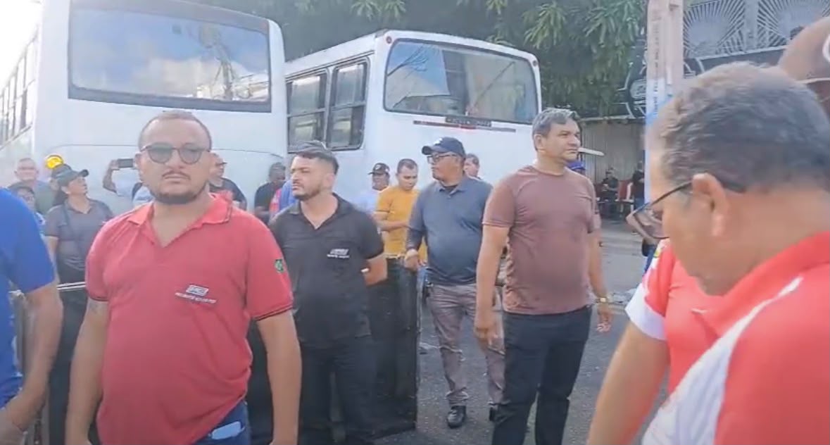 Rodoviários interditam avenidas em Belém e cobram pagamento de salários atrasados
