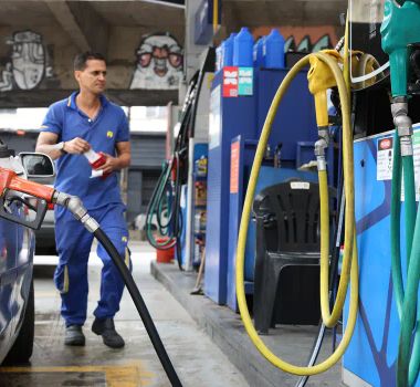Imagem - Subsídio de R$ 0,44 por litro da gasolina pode ser prorrogado