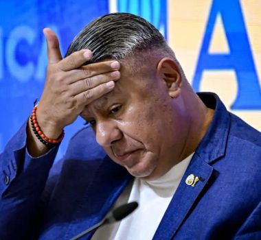 Imagem - AFA rebate notícias sobre ação do FBI e nega apreensão de celulares de dirigentes nos Estados Unidos