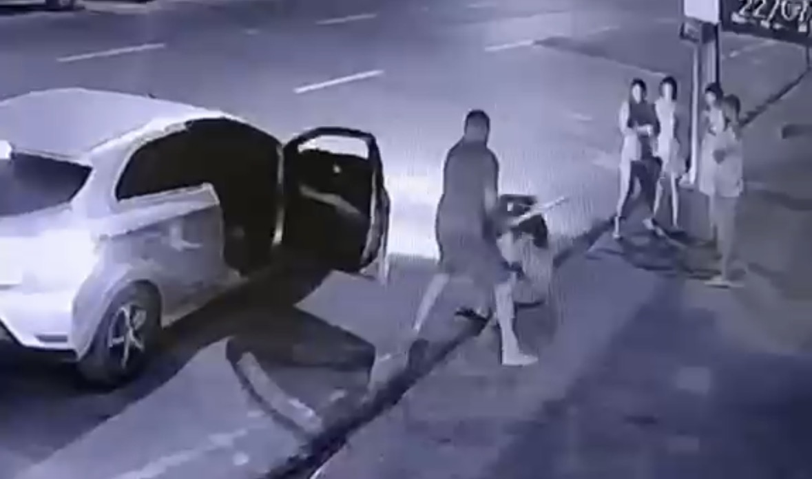Homem é agredido com pedaços de madeira e ataque é registrado por câmeras em Santarém
