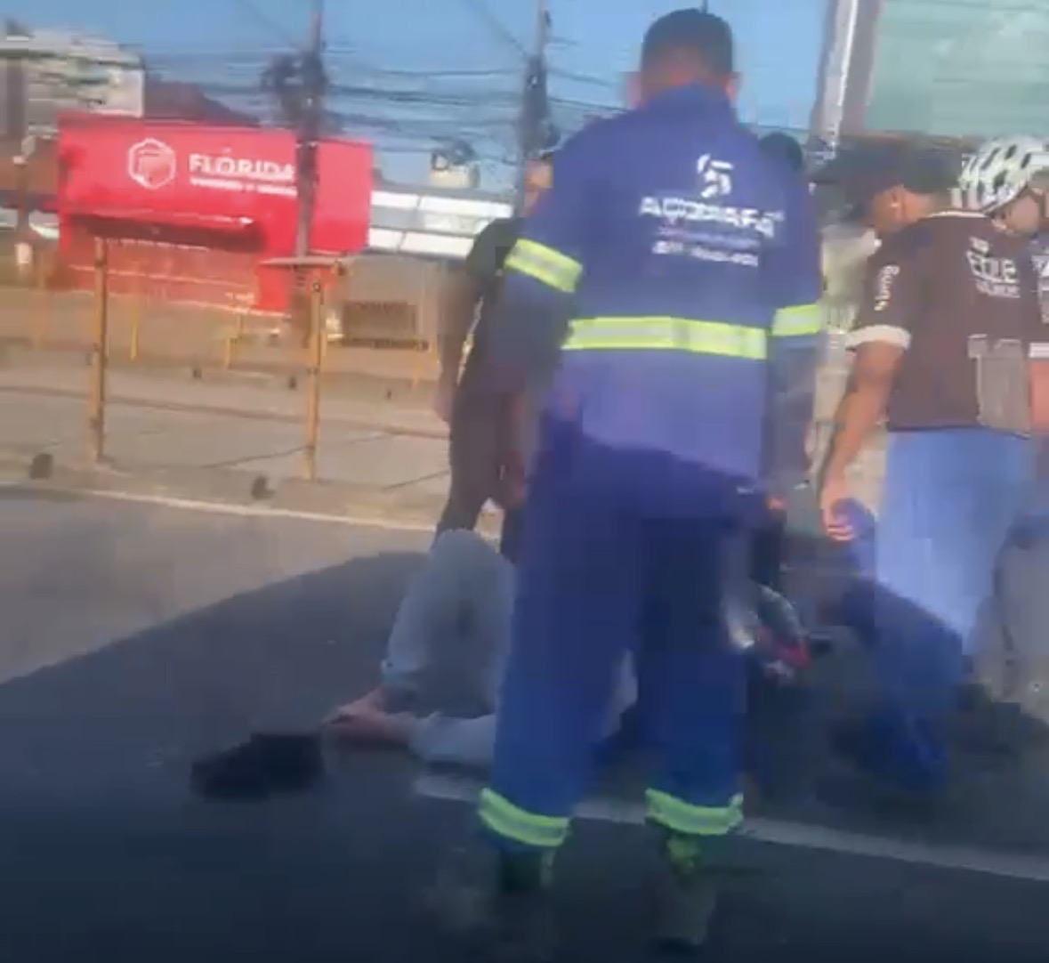 Acidente deixa uma pessoa ferida nesta sexta-feira, na Augusto Montenegro, em Belém