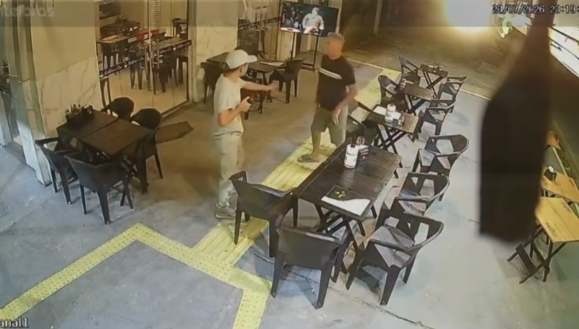 Homem é rendido por suspeito armado durante assalto em estabelecimento na Pedreira, em Belém