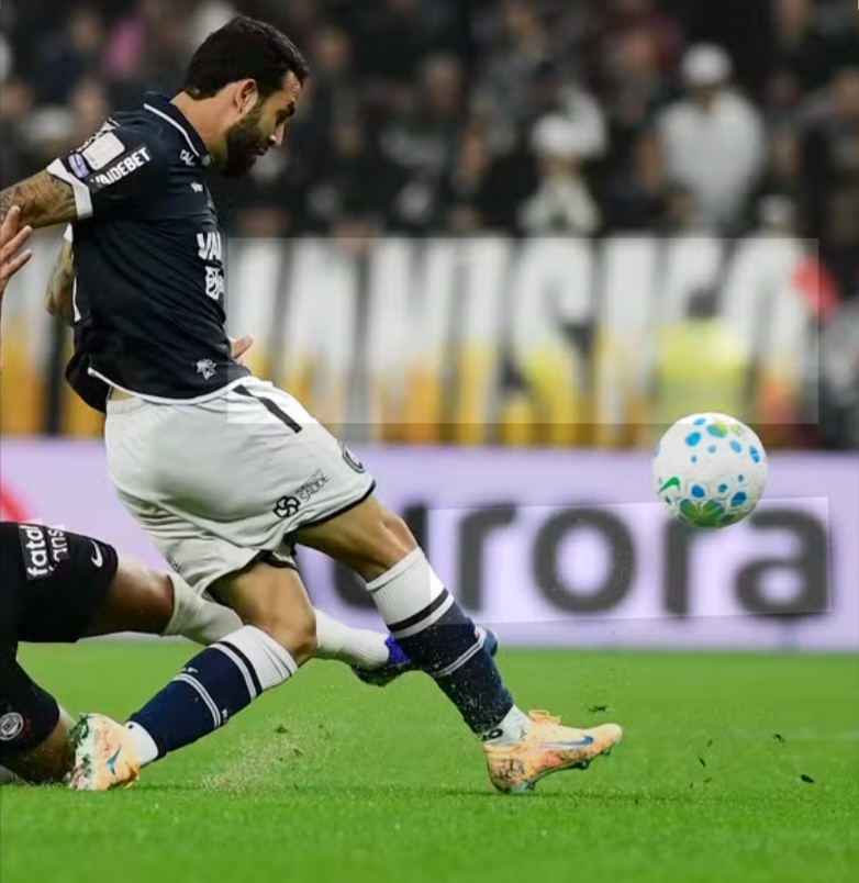 Marcelinho atuando diante do Corinthians -
