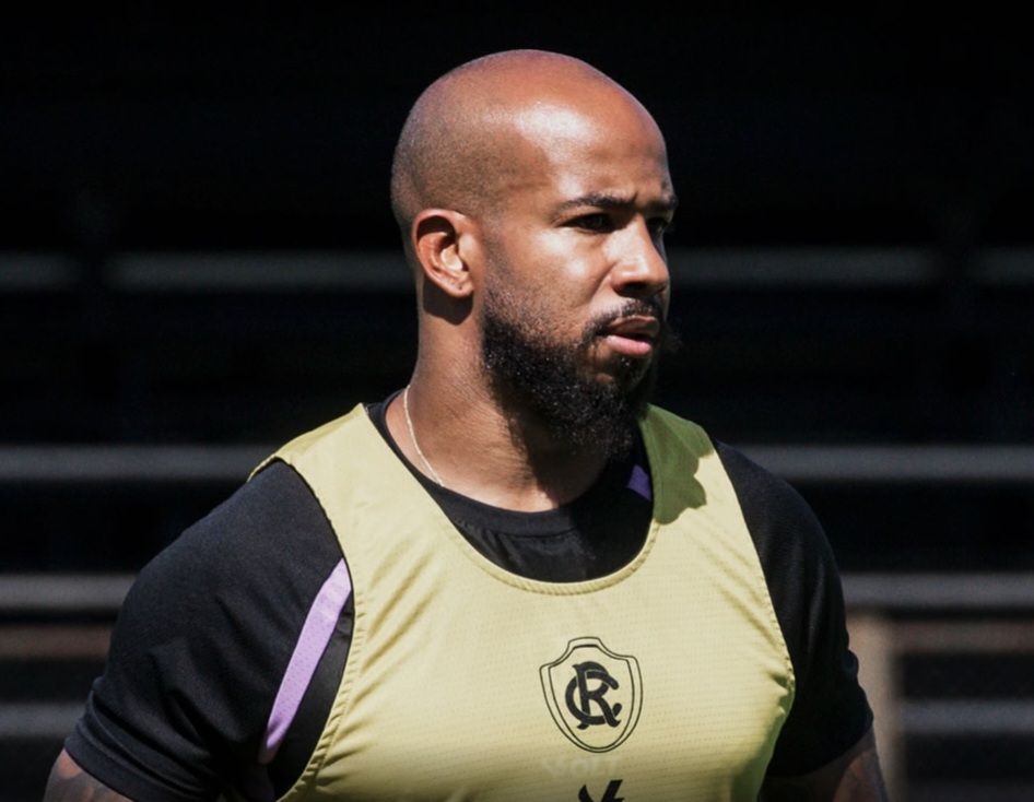 Patrick em treino do Leão -