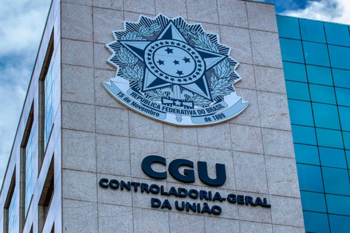 Imagem - CGU suspende oito servidores por certificados falsos de vacinação contra a Covid-19