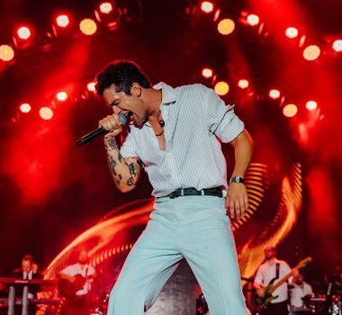 Imagem - Luan Santana reúne multidão e encerra festival ‘Pé na Areia’ com chave de ouro em Salinas