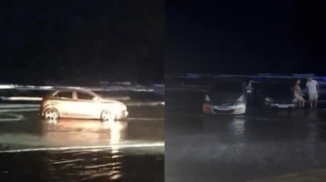 Carros são arrastados pela maré no último fim de semana das férias, em Salinas