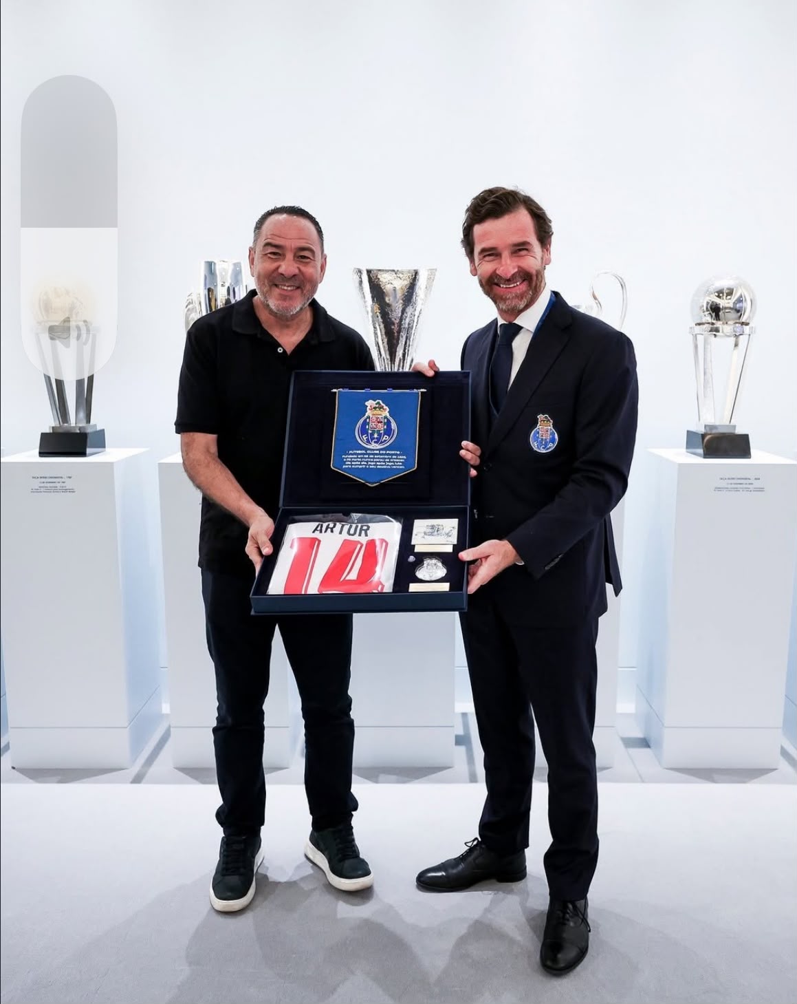 'Rei Artur' sendo homenageado no Porto -