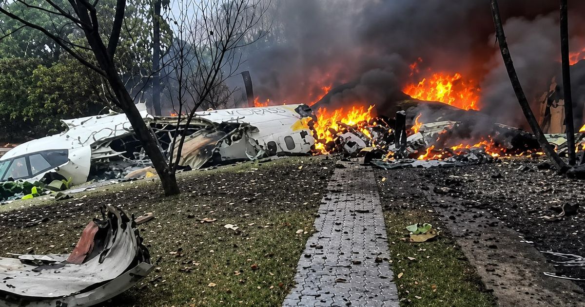 Avião da Voepass cai e 62 pessoas morrem -