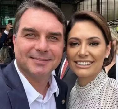 Imagem - Michelle divulga vídeo em apoio à campanha de Flávio Bolsonaro: "Seguimos firmes"