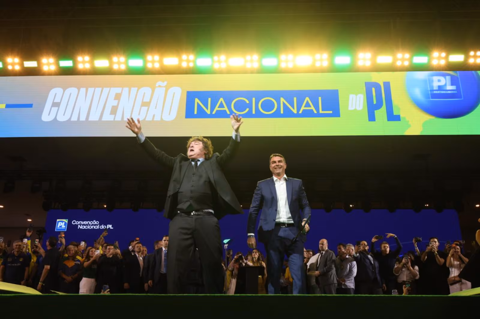 (Milei na convenção nacional do PL, que oficializou a candidatura do senador Flávio Bolsonaro (PL-RJ) à Presidência da República.)
