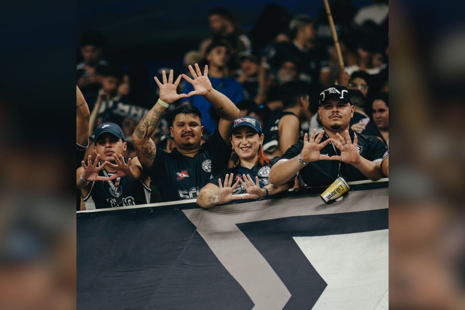 Torcida azulina não lotou as arquibancadas do Mangueirão - 
