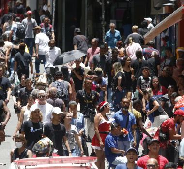 Imagem - Consumidores podem renegociar dívidas bancárias até 31 de agosto