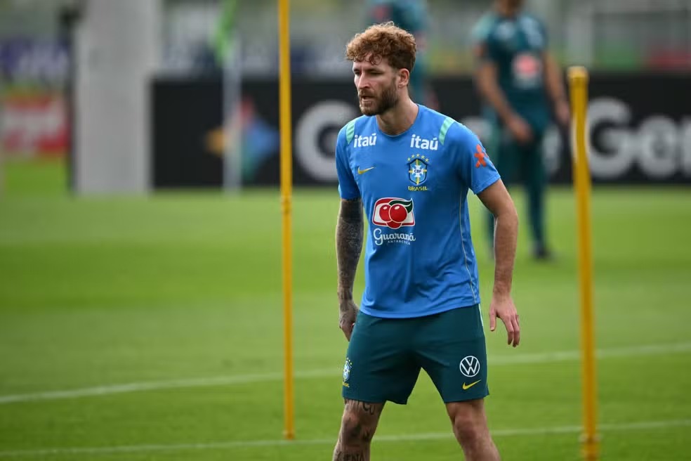 Léo Pereira, zagueiro da seleção brasileira e do Flamengo, em treino na Granja Comary -