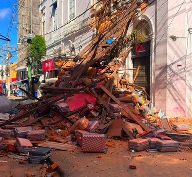 Imagem - 20 dias após desabamento de fachada, Rua 13 de Maio segue interditada no comércio de Belém