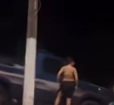 Imagem - Motorista perde o controle e carro atinge muro da Escola de Aplicação, em Belém