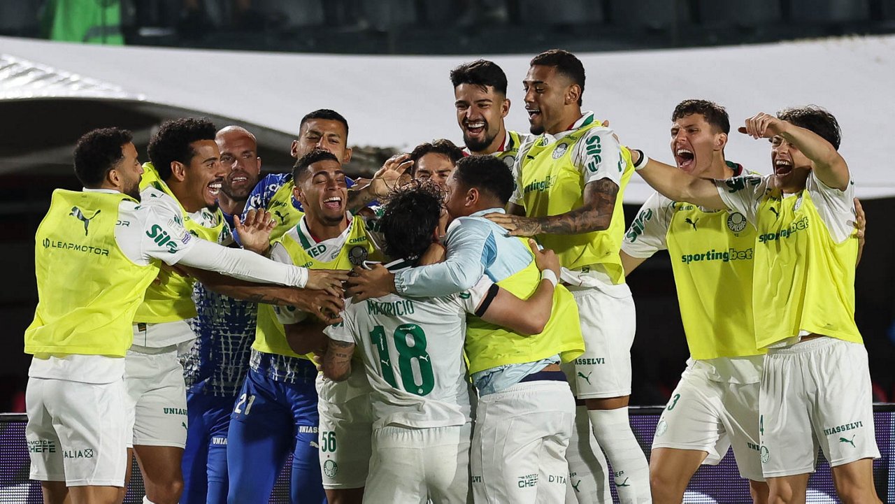 Verdão goleou o Vitória no Barradão - 