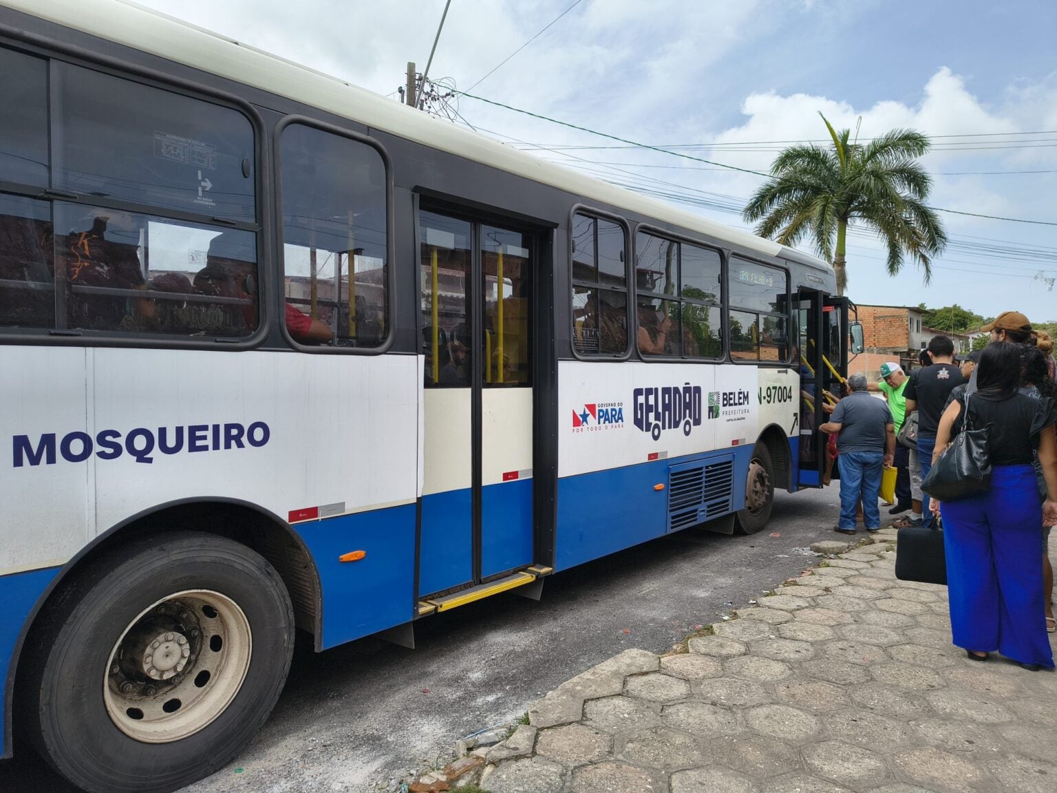Frota de Onibus 'geladão' disponível pra Mosqueiro -