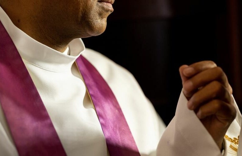 Dia de rezar, confessar-se e obter o perdão