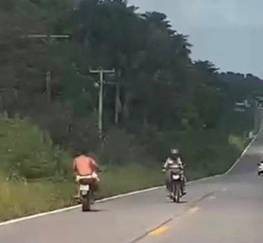 Imagem - Vídeo mostra motociclista trafegando na contramão na BR-308, no Pará