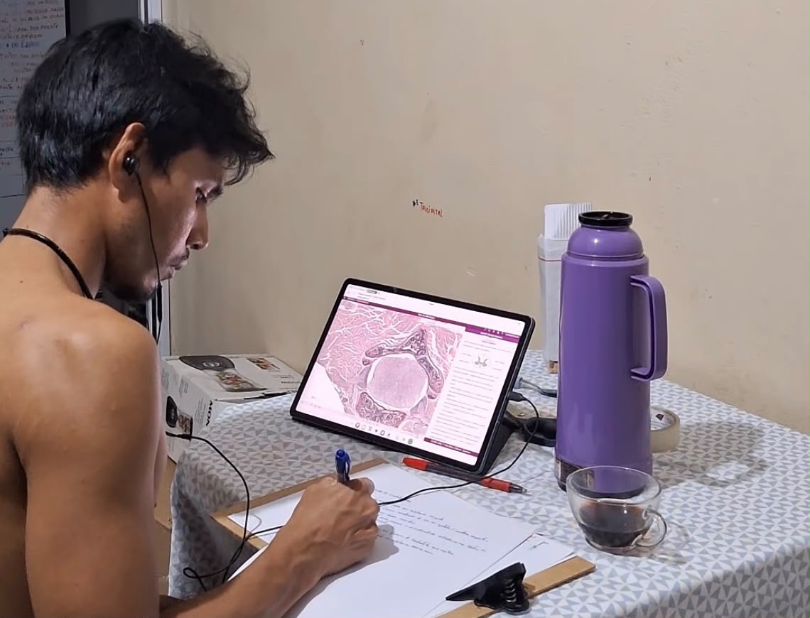 Indígena que caminhava 8 km para estudar conquista 1º lugar em medicina na UFPA