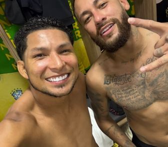 Imagem - Após eliminarem o Remo, Neymar e Rony celebram classificação do Santos com 'selfie da vitória'