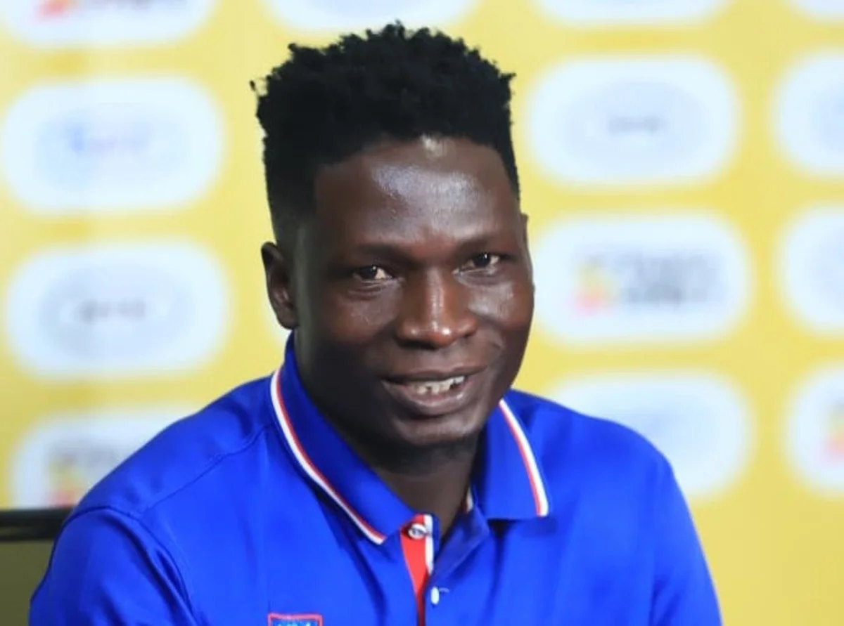 Capitão e ícone do futebol de Uganda é espancado até a morte durante assalto em Kampala

