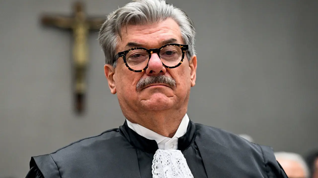 Ministro Marco Buzzi.