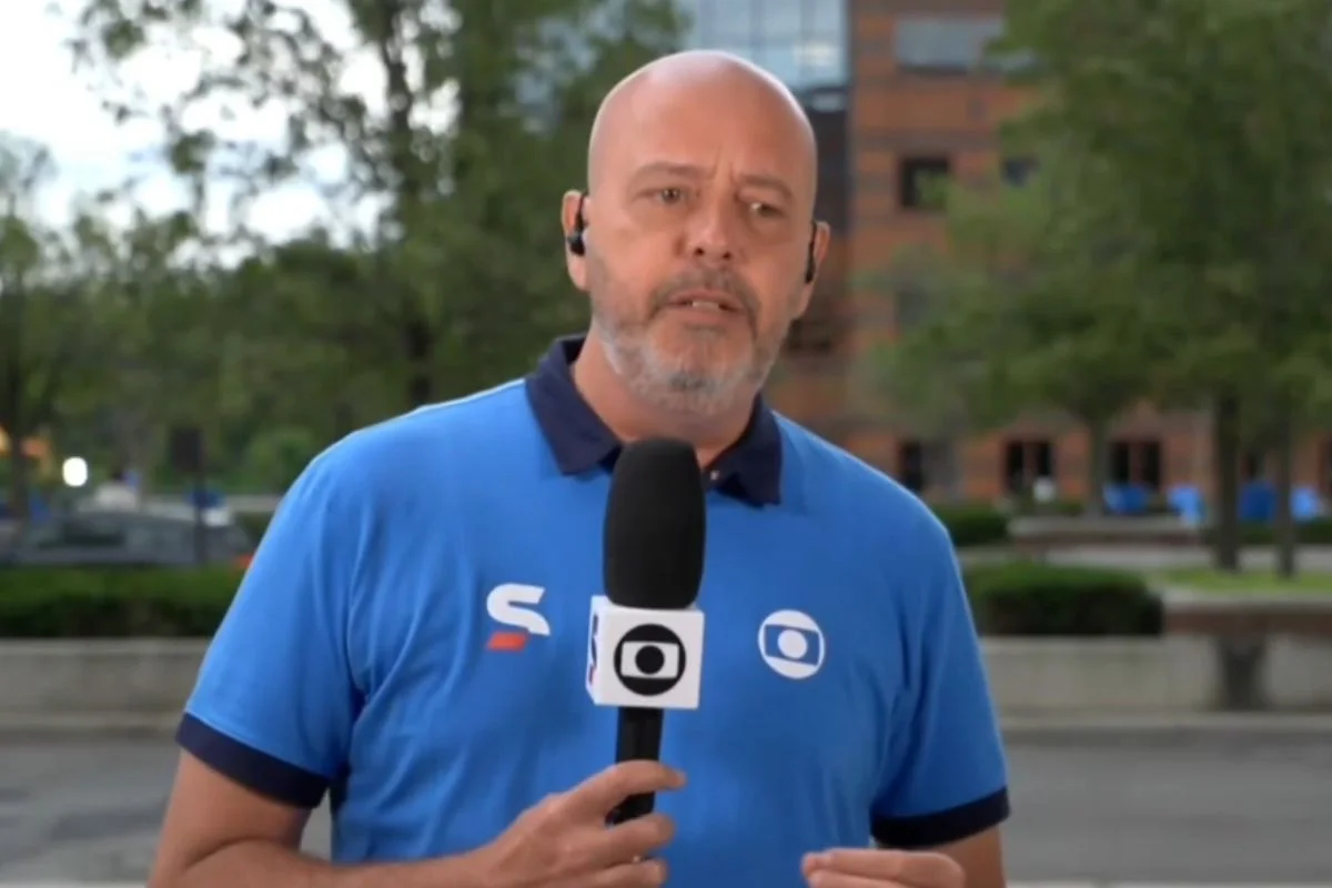 (O jornalista esportivo Alex Escobar)