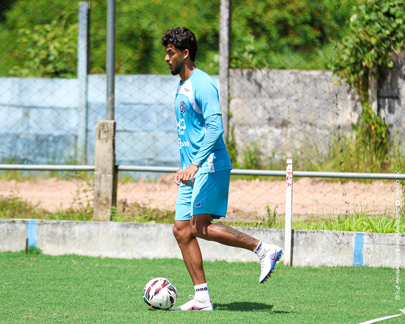 Zagueiro Bruno Bispo treinando pelo Paysandu -