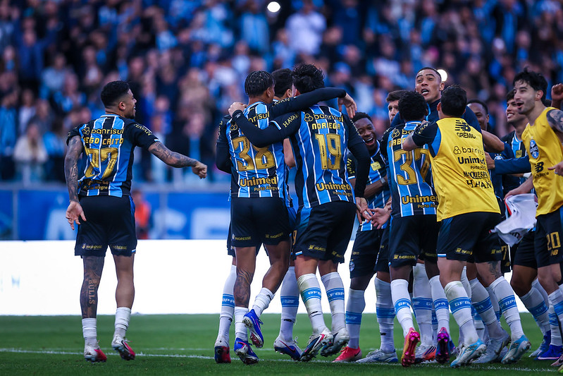 Imortal venceu jogando diante da torcida - 
